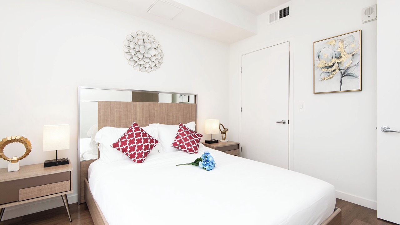 Photo of Bedroom in Downtown