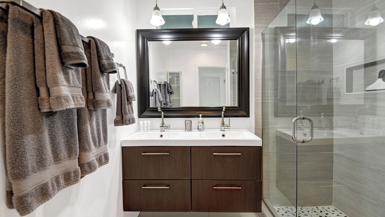 Photo of Bathroom in Sunrise Vista Chino