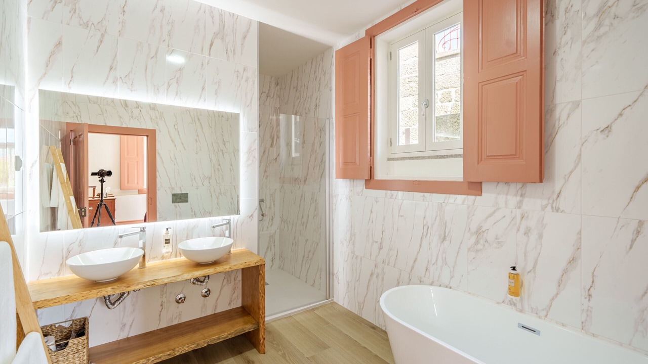 Photo of Bathroom in Sao Martinho de Mouros