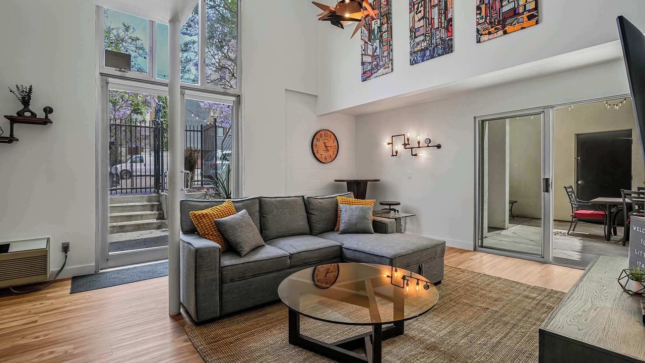 Photo of Livingroom in Little Italy