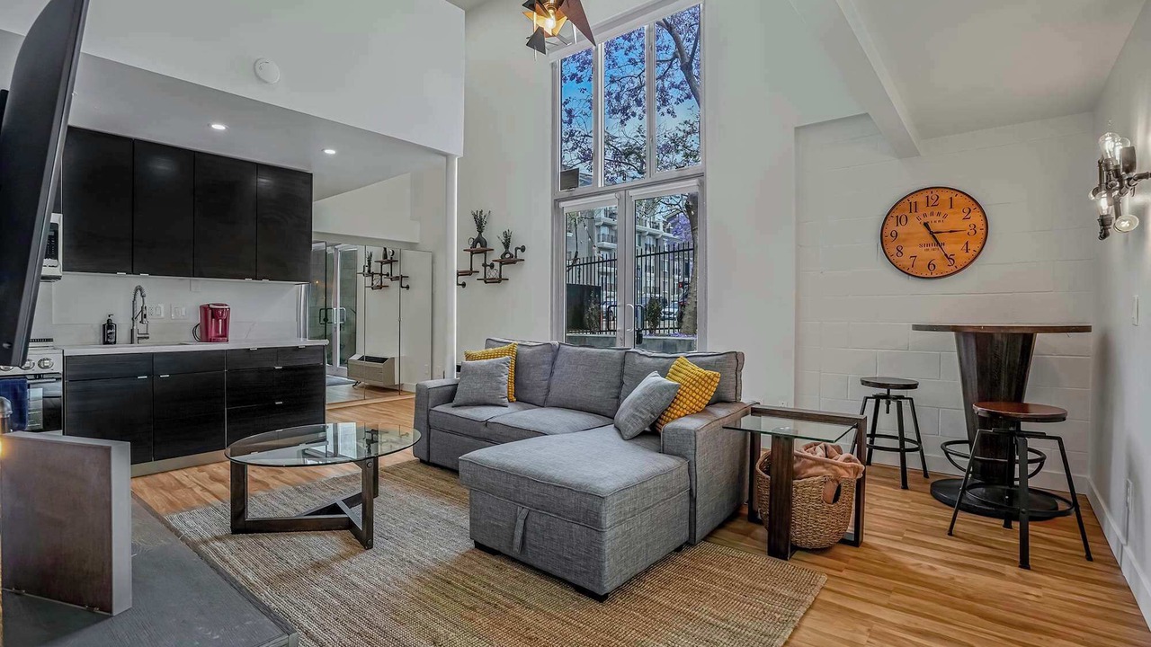 Photo of Livingroom in Little Italy