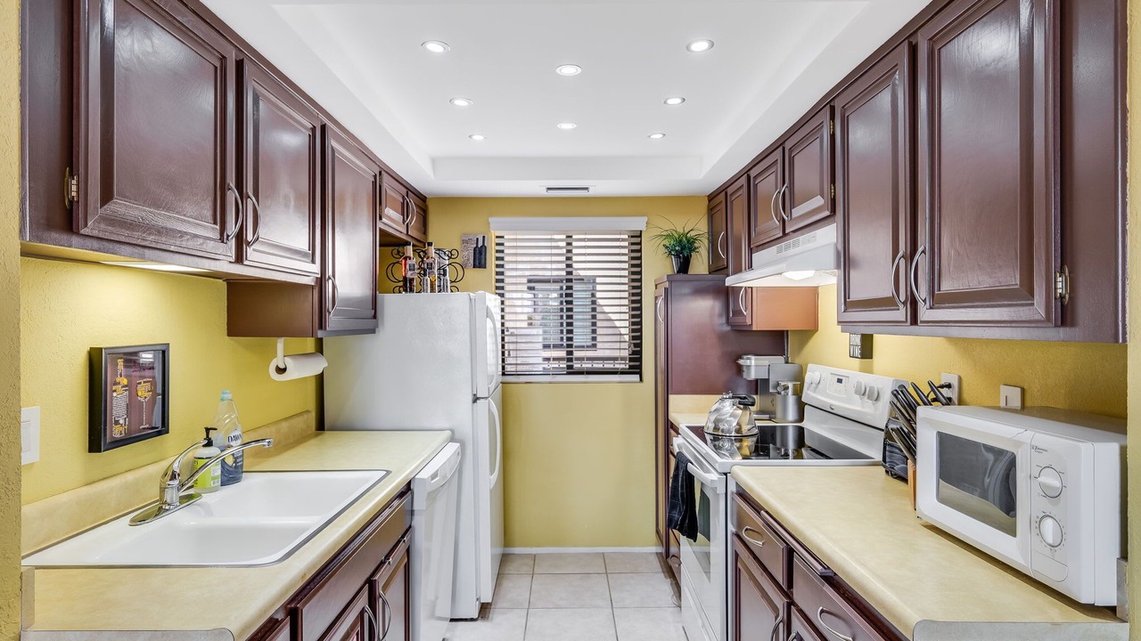 Photo of Kitchen in Sunrise Vista Chino