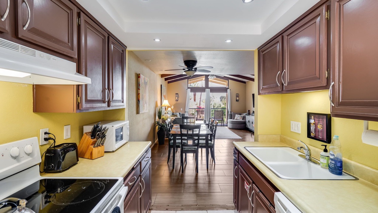 Photo of Kitchen in Sunrise Vista Chino