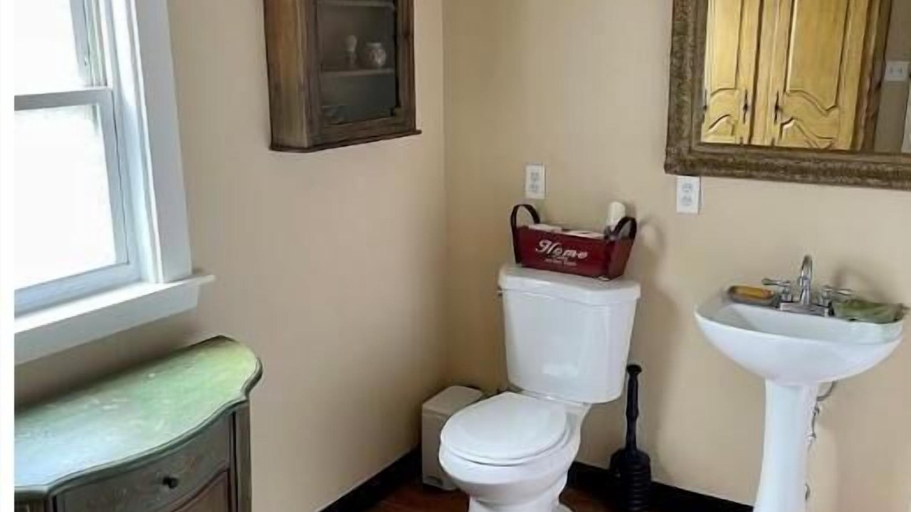 Photo of Bathroom in California Hot Springs