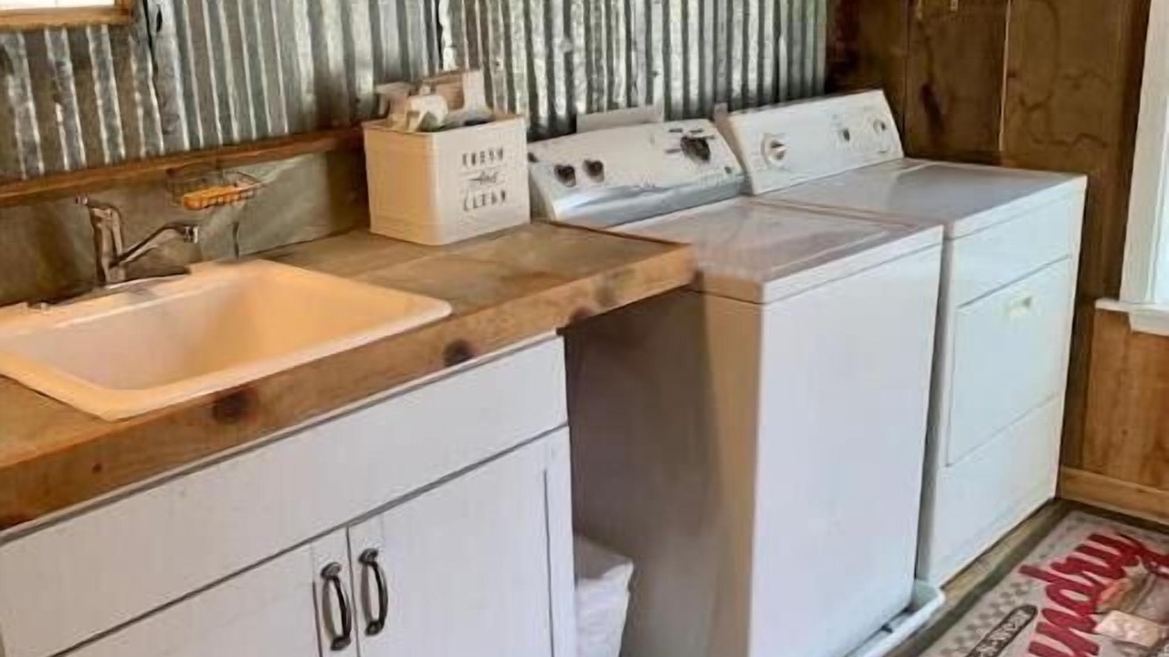 Photo of Bathroom in California Hot Springs