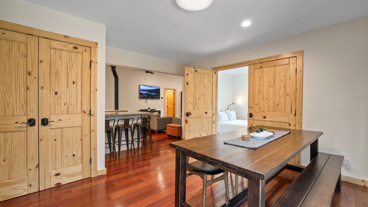 Photo of Bedroom in Mountain View Estates