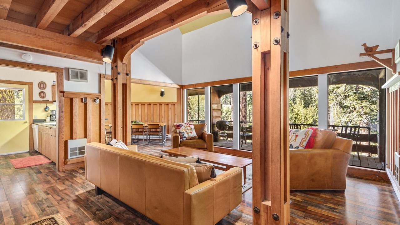 Photo of Livingroom in Bear Valley