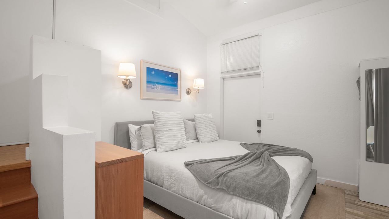 Photo of Bedroom in East Mesa