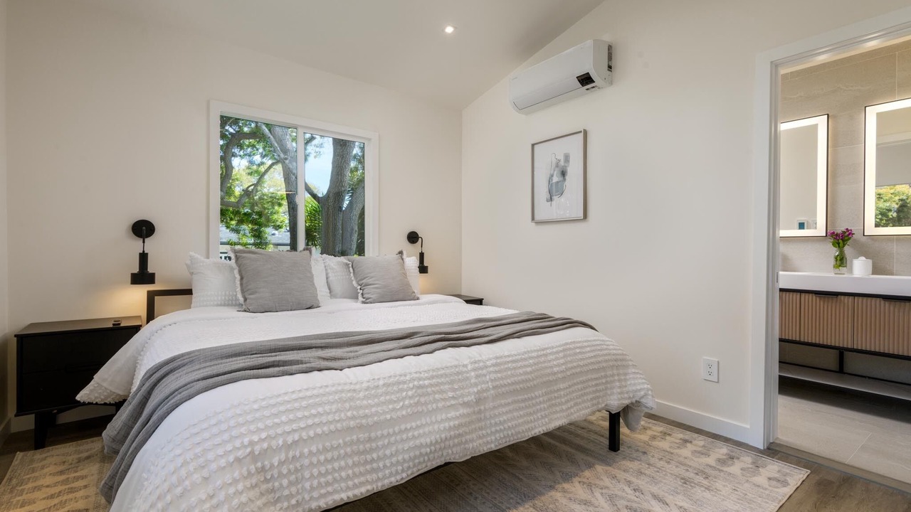 Photo of Bedroom in East Mesa