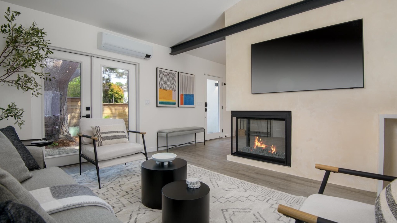 Photo of Livingroom in East Mesa