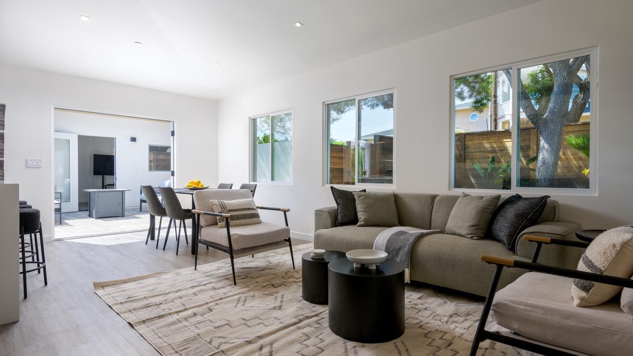 Photo of Livingroom in East Mesa
