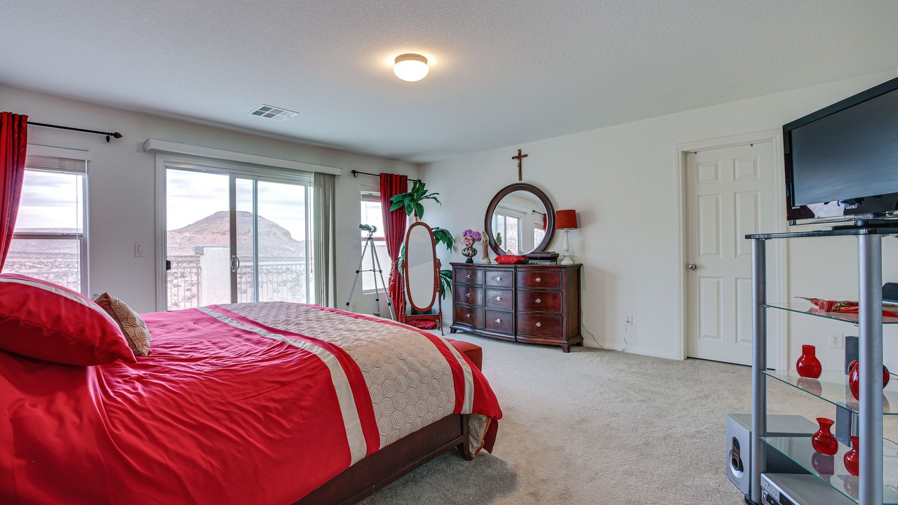 Photo of Bedroom in Spring Valley