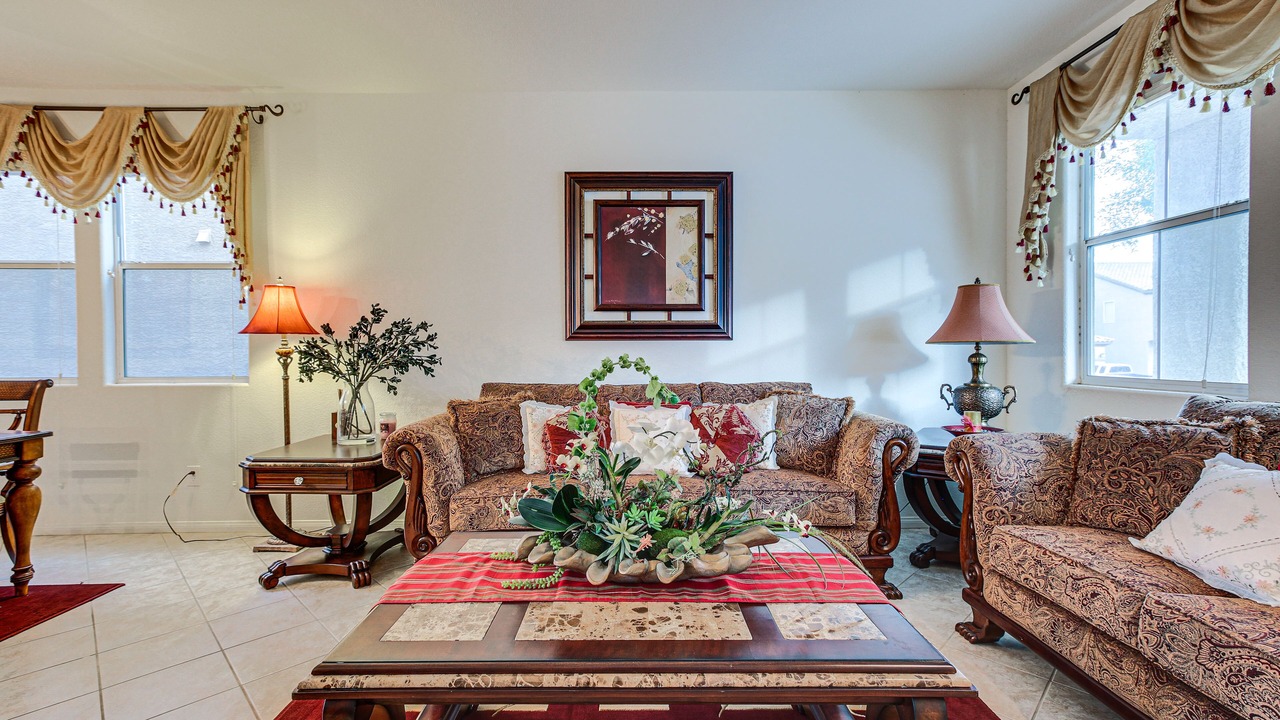 Photo of Livingroom in Spring Valley