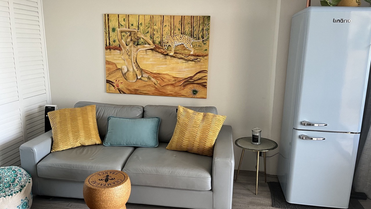 Photo of Livingroom in Golden Beach