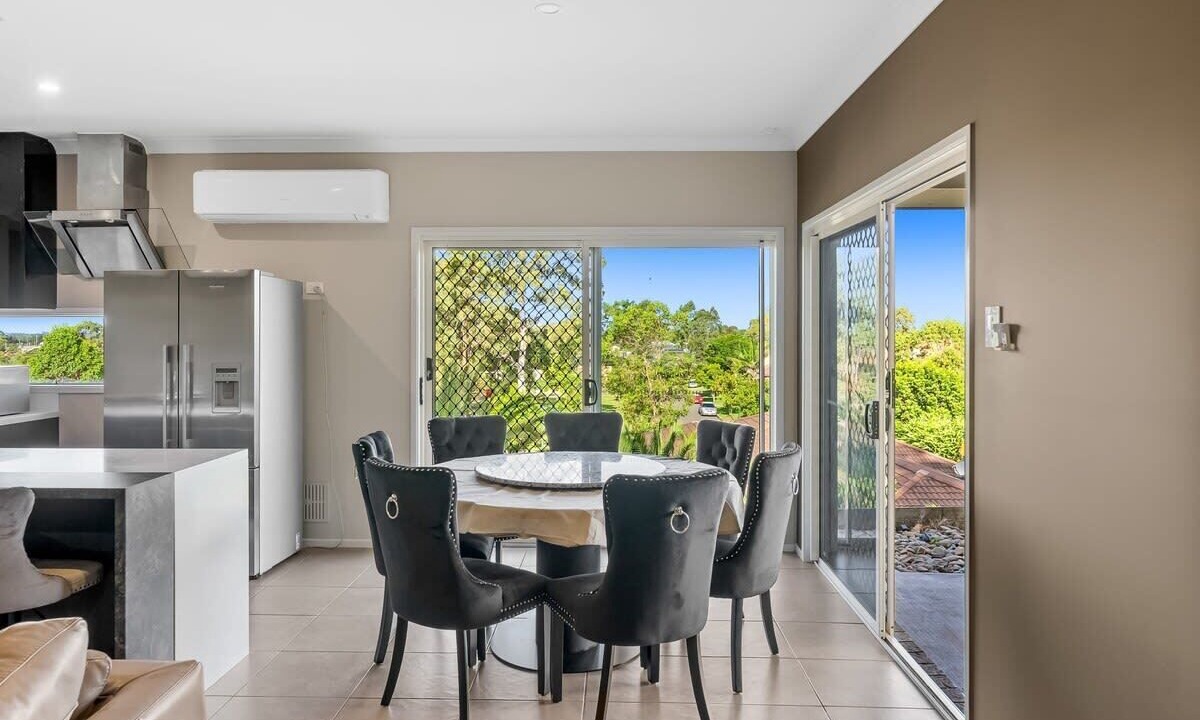 Photo of Livingroom in Upper Coomera