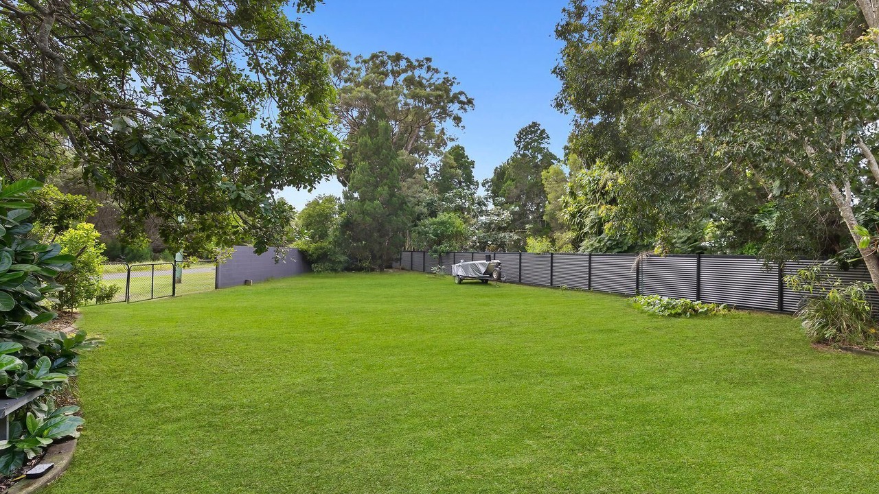 Photo of Outdoor in White Patch