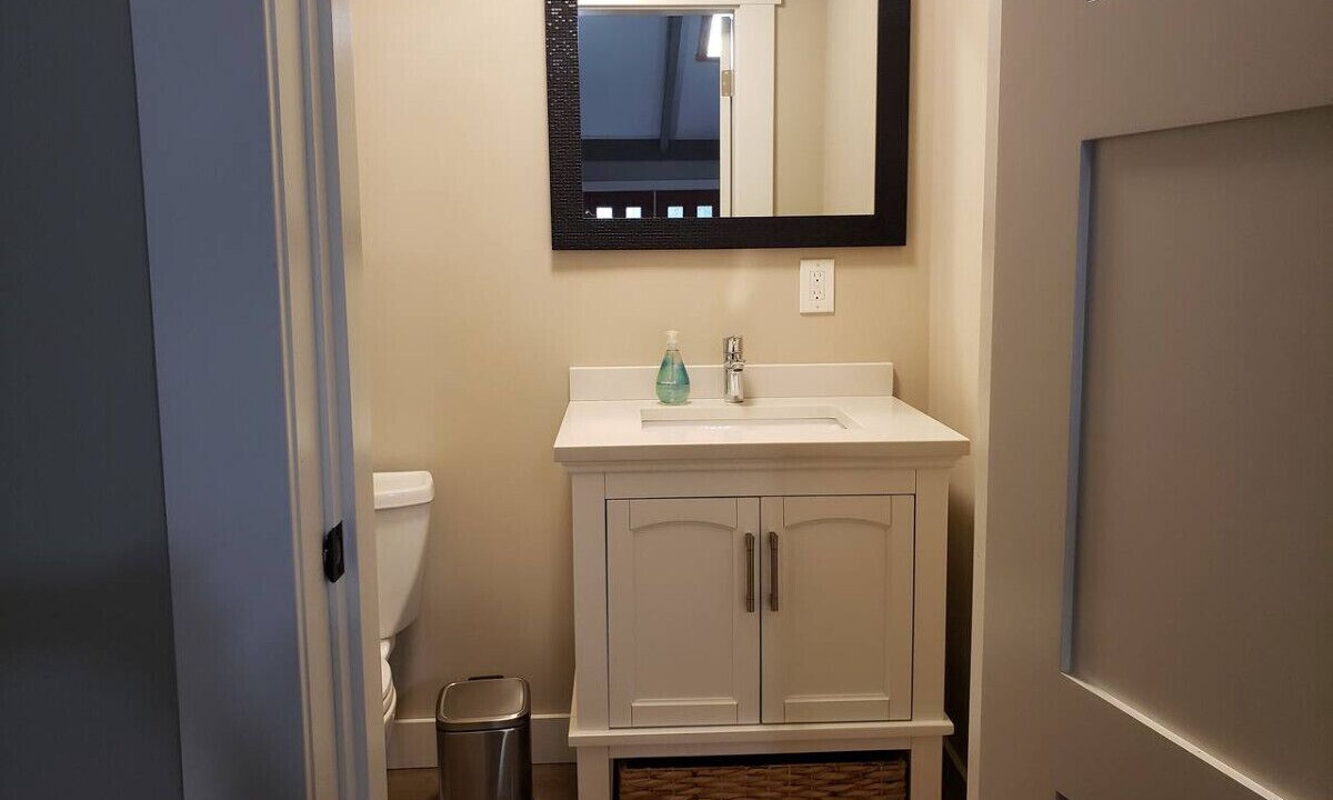 Photo of Bathroom in Ucluelet