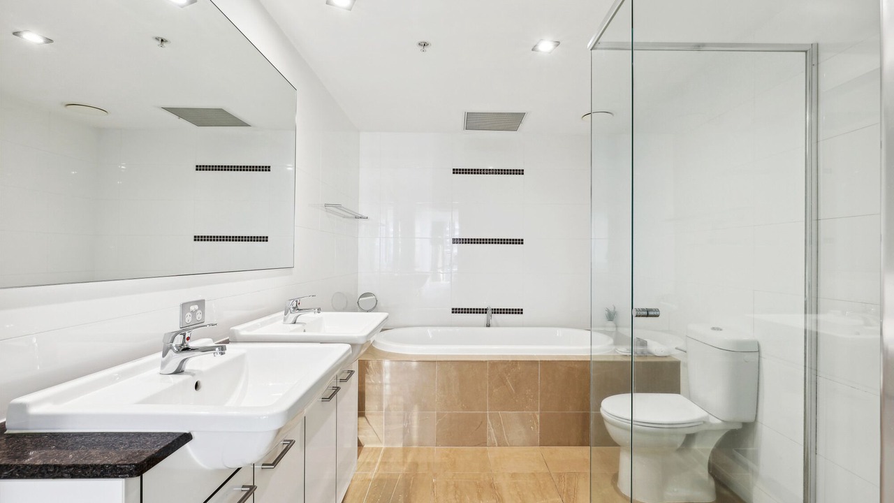 Photo of Bathroom in Broadbeach