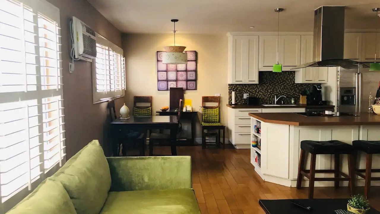 Photo of Livingroom in Norma Triangle