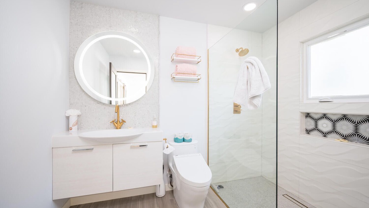 Photo of Bathroom in Happy Hill