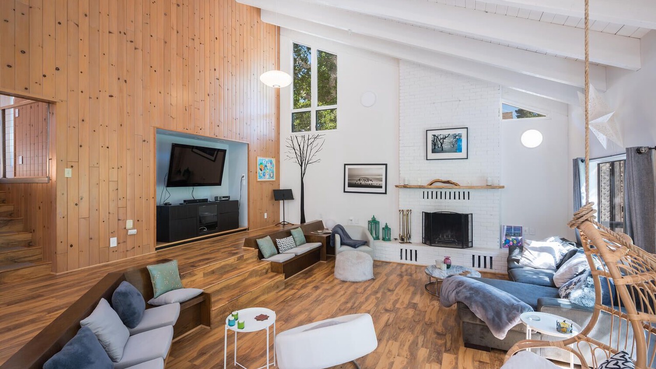 Photo of Livingroom in Happy Hill