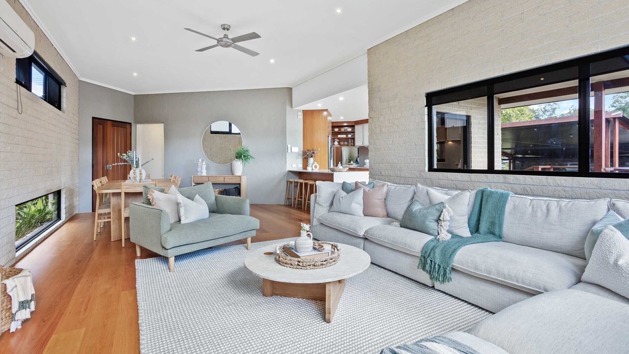 Photo of Livingroom in Burleigh Waters