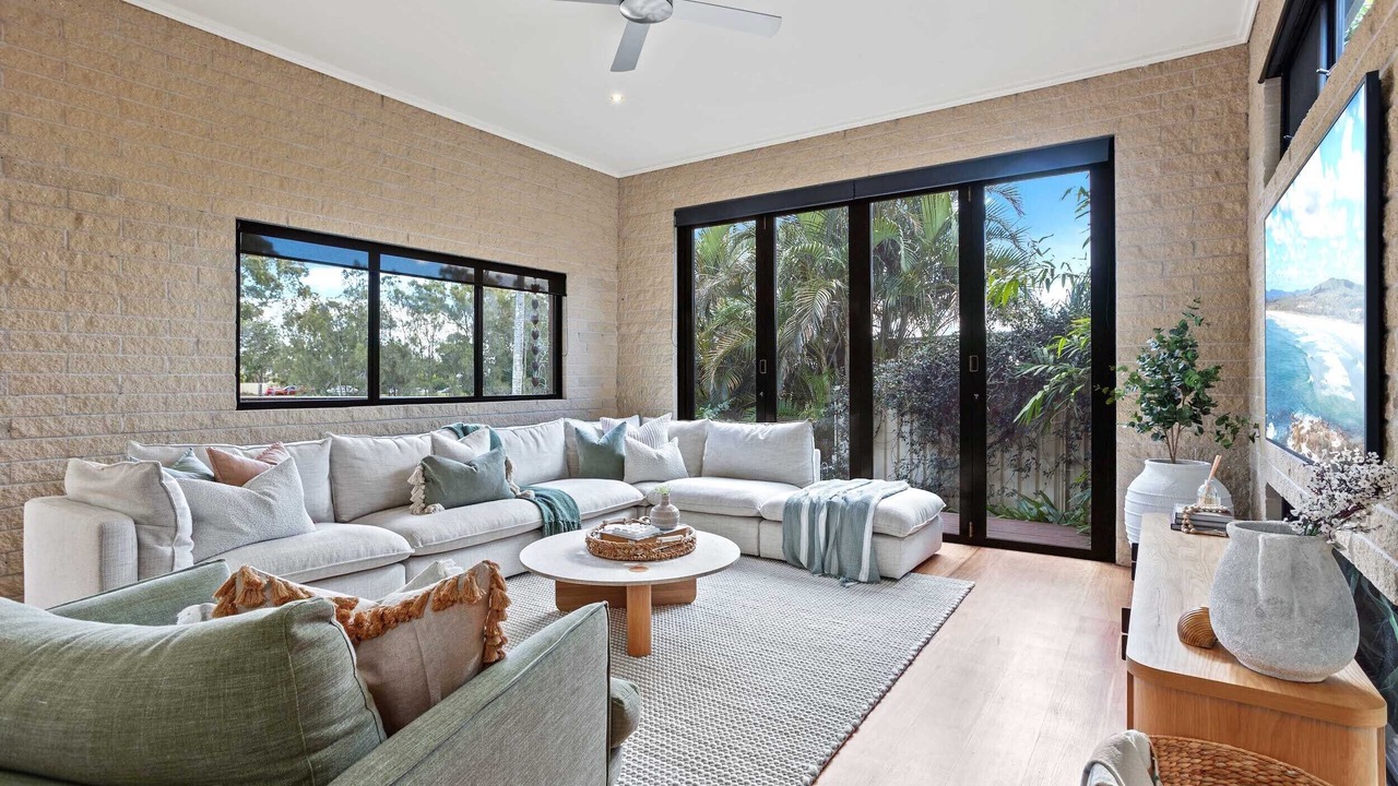 Photo of Livingroom in Burleigh Waters
