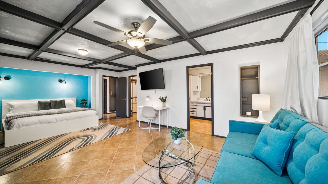 Photo of Bedroom in Racquet Club South