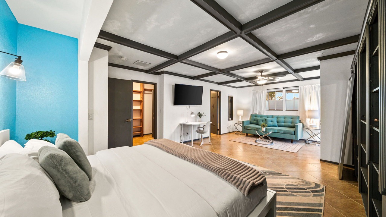 Photo of Bedroom in Racquet Club South