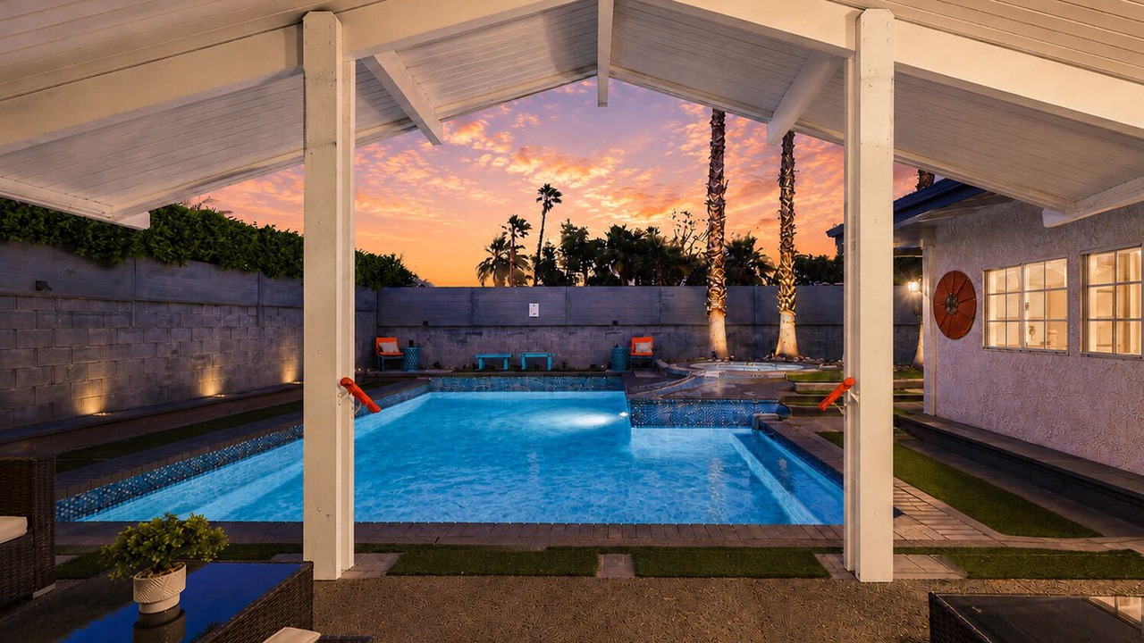 Photo of Outdoor in Racquet Club South