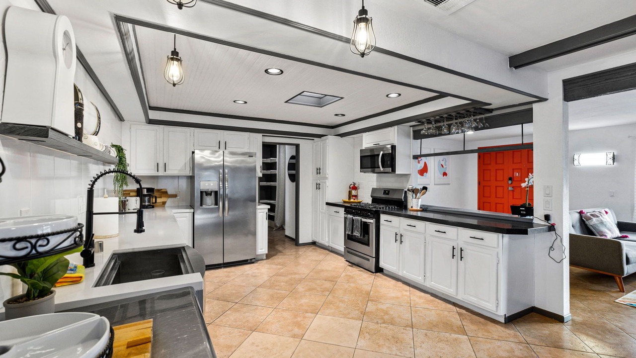 Photo of Kitchen in Racquet Club South