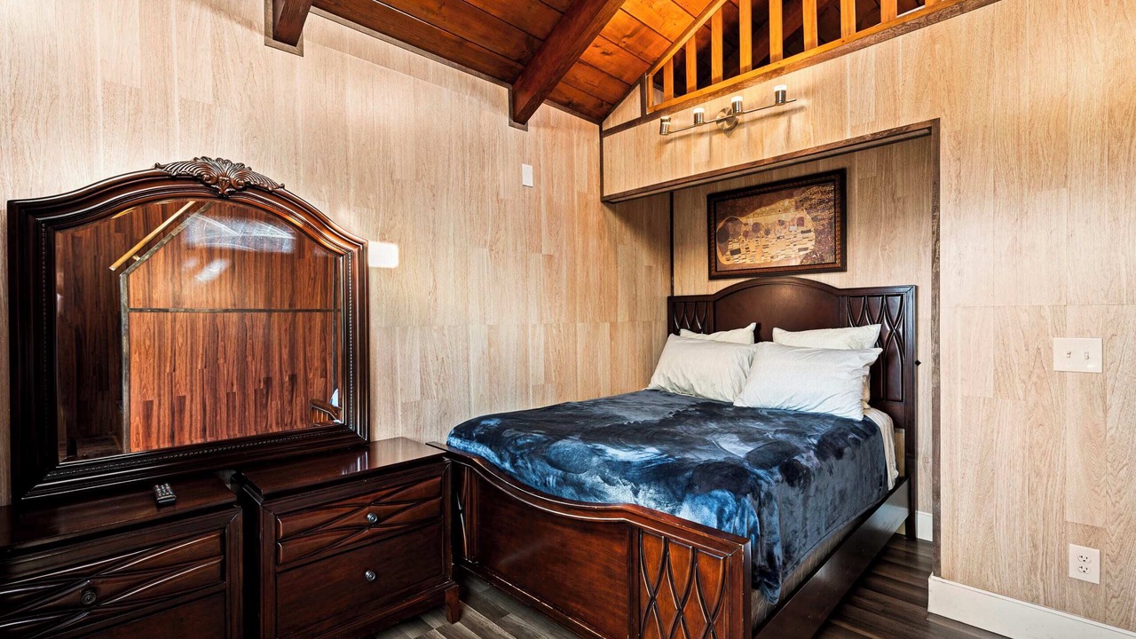 Photo of Bedroom in Pauma Valley