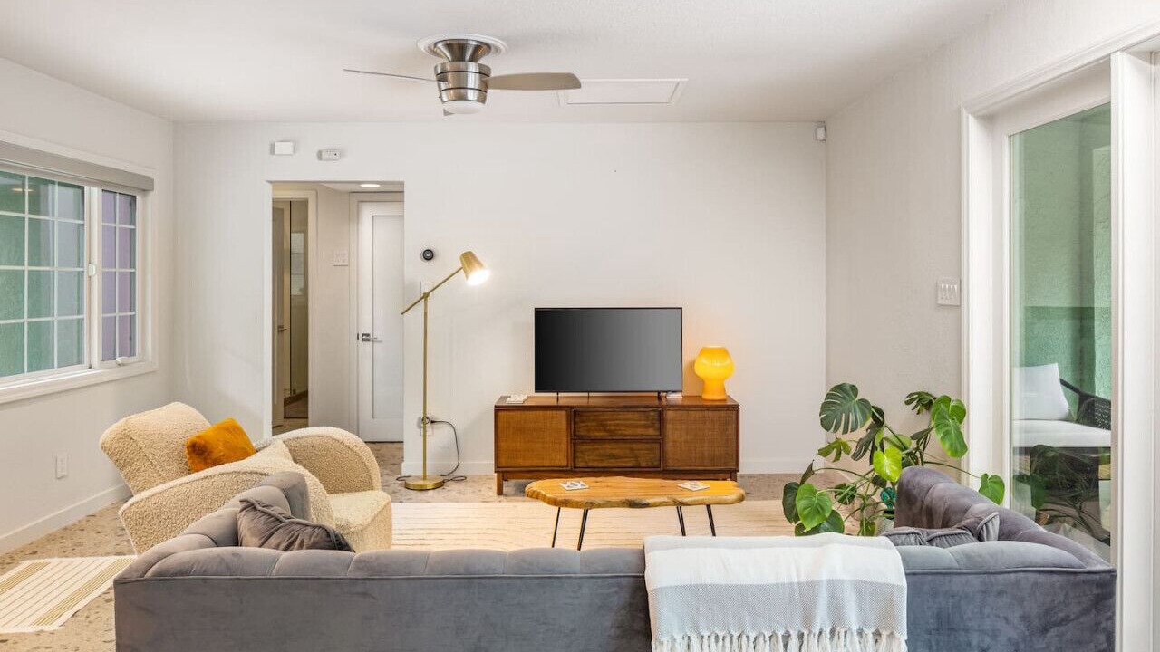 Photo of Livingroom in Tahquitz River Estates