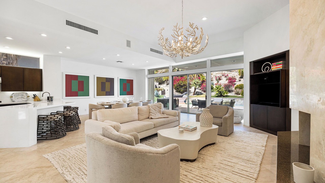 Photo of Livingroom in Bighorn