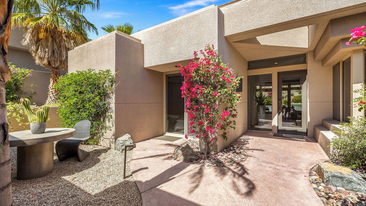 Photo of Patio Balcony in Bighorn