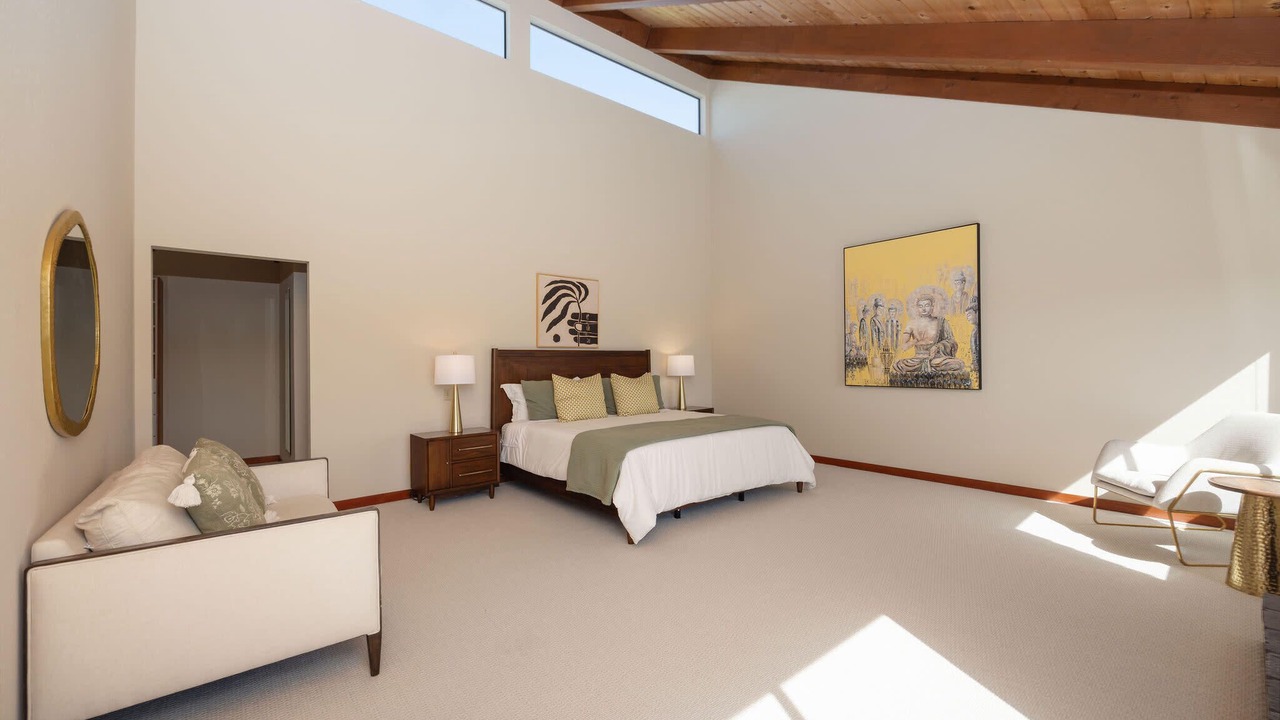 Photo of Bedroom in Moss Beach