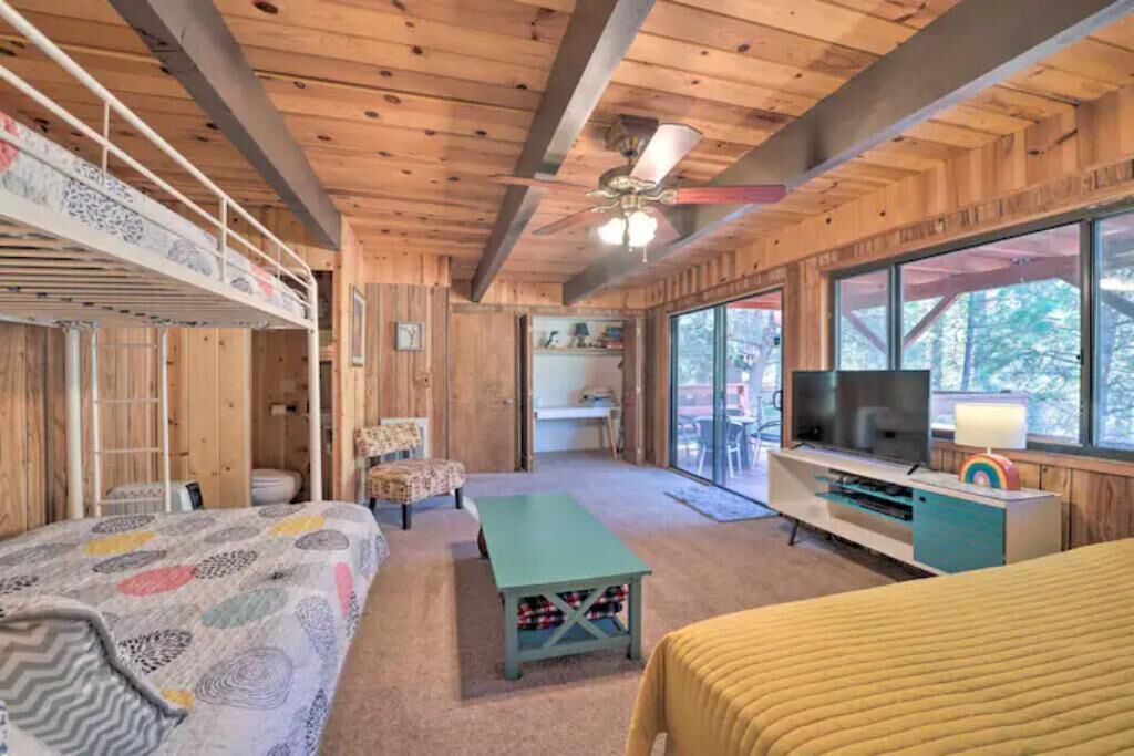 Photo of Bedroom in Pine Mountain Club