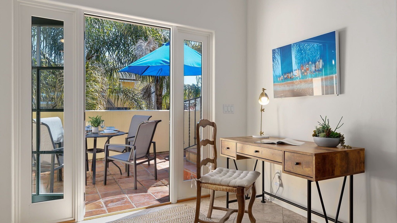 Photo of Outdoor in West Beach