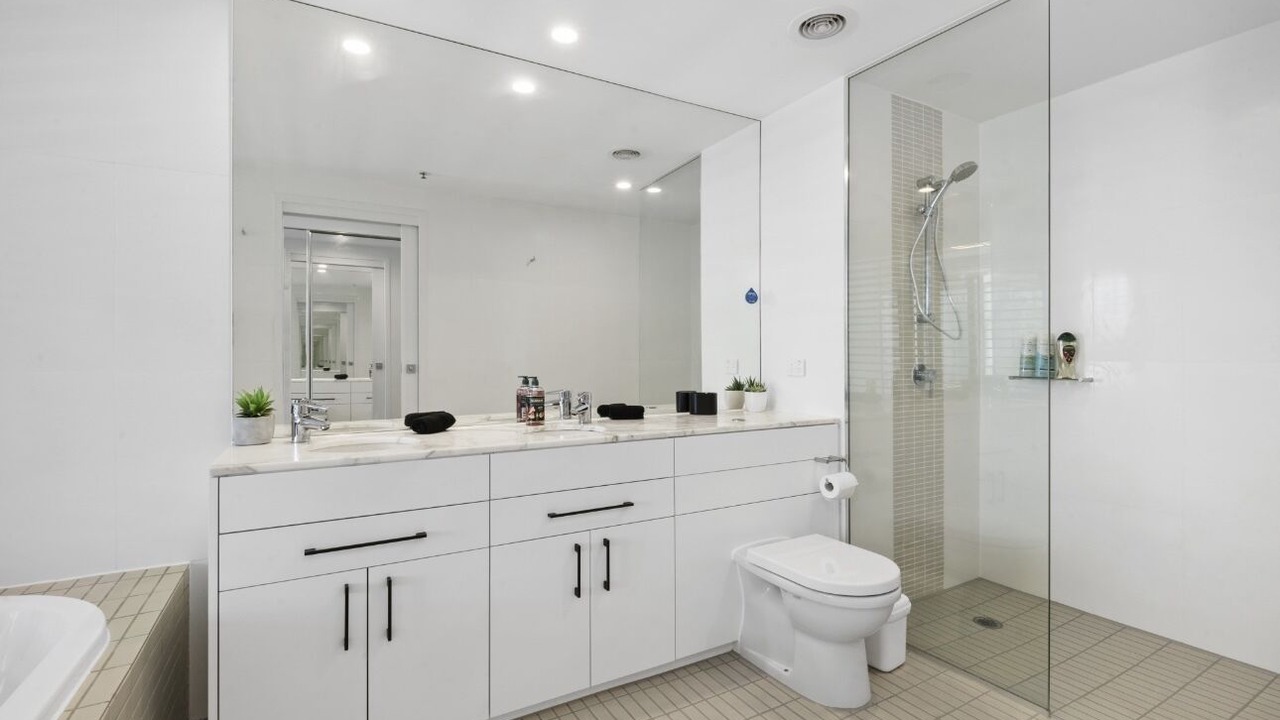 Photo of Bathroom in Broadbeach