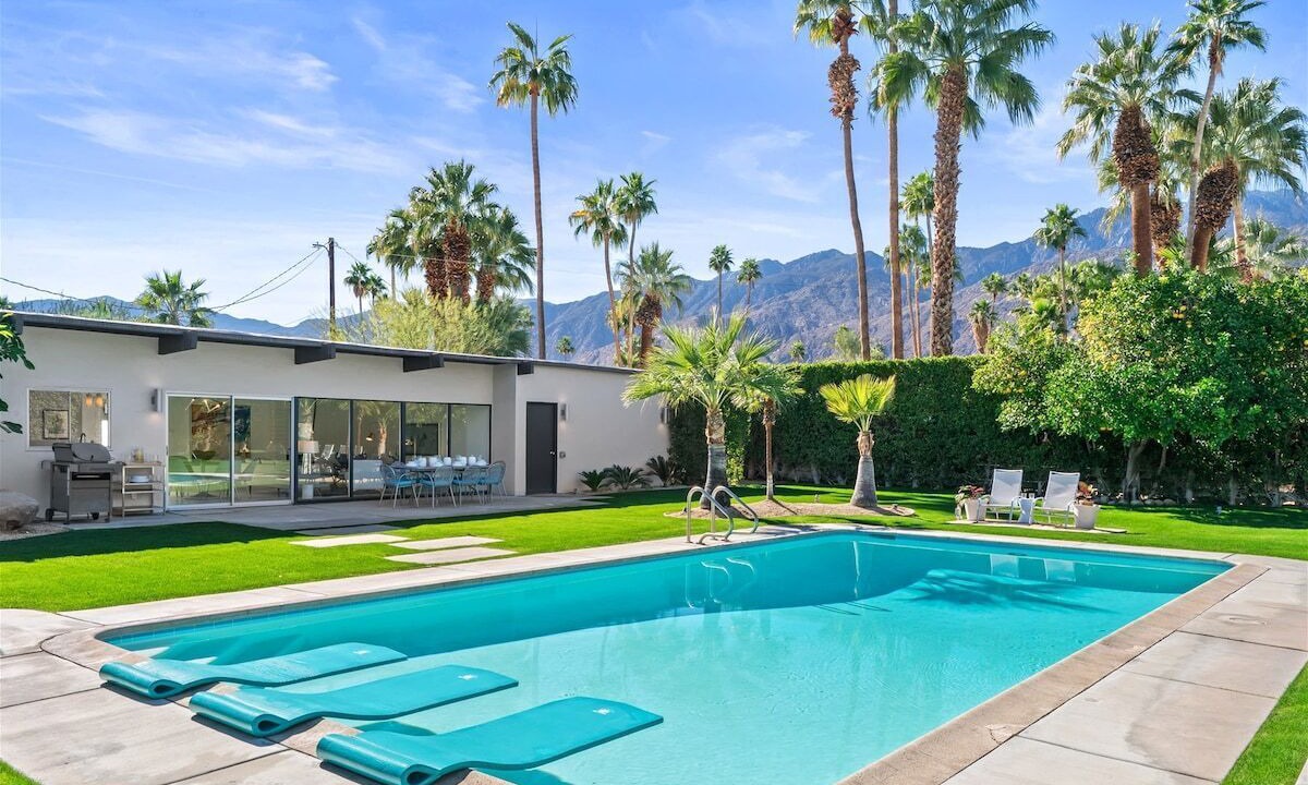 Photo of Outdoor in Sunmor