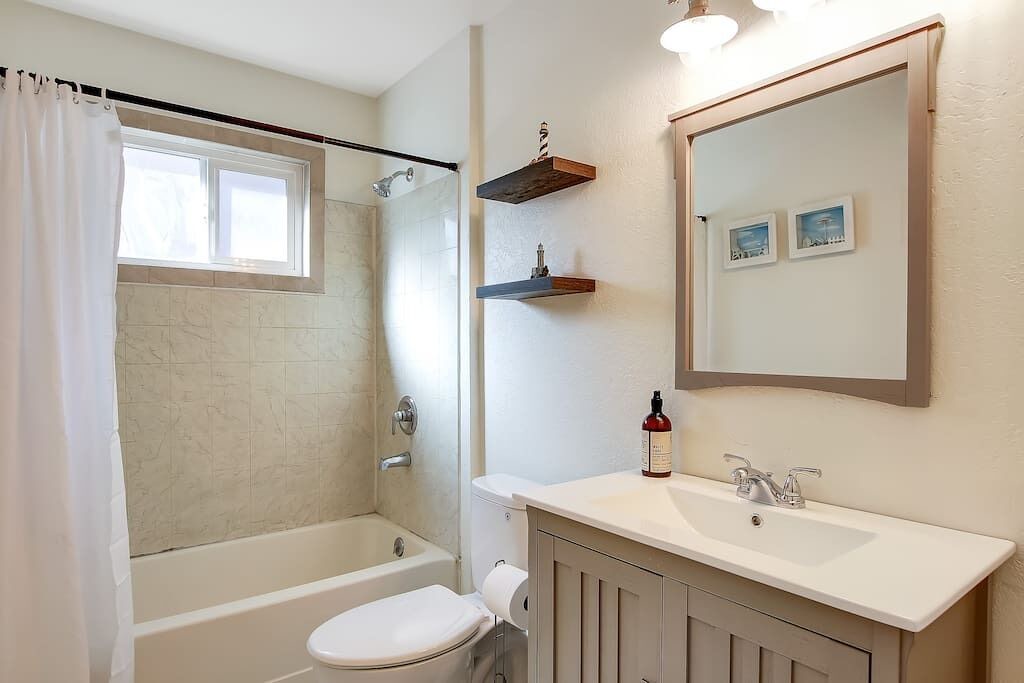 Photo of Bathroom in Carpinteria