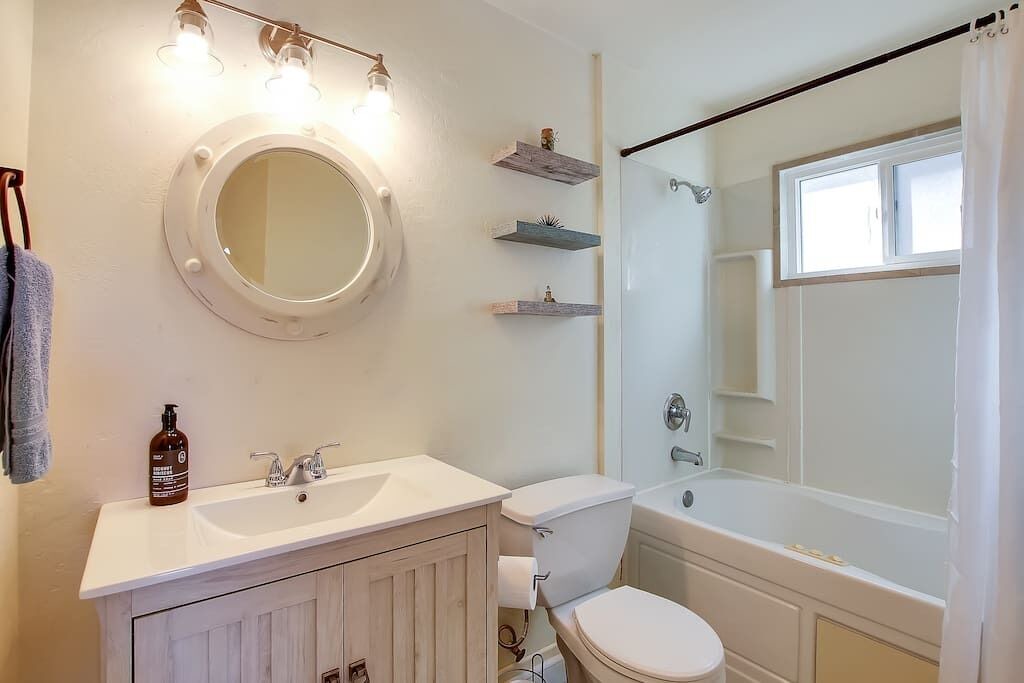 Photo of Bathroom in Carpinteria