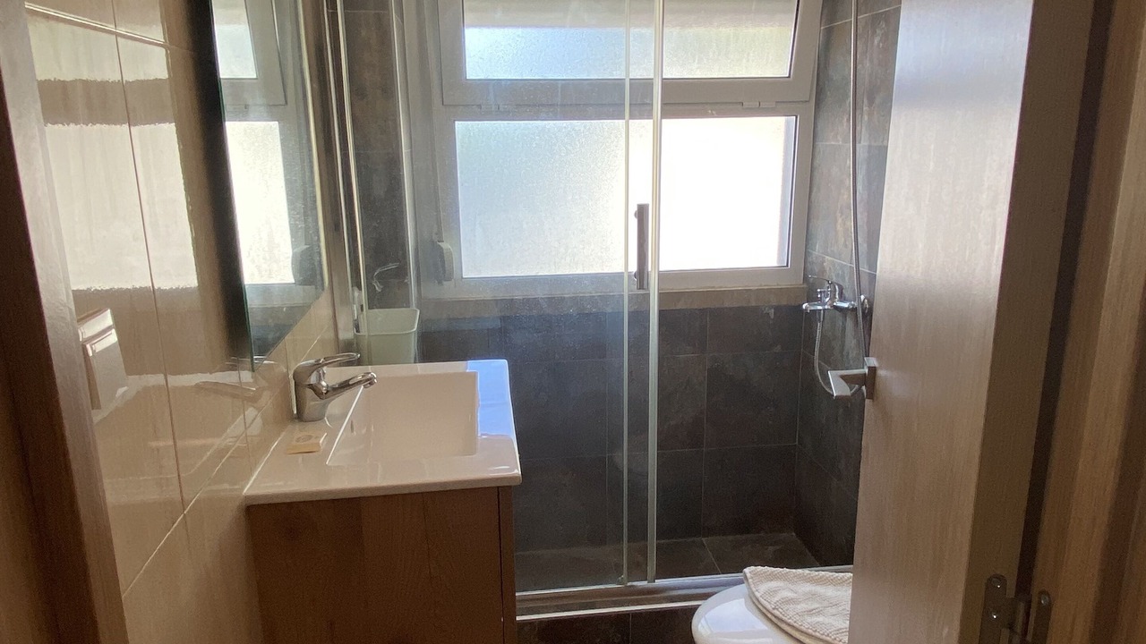 Photo of Bathroom in Laranjeiro