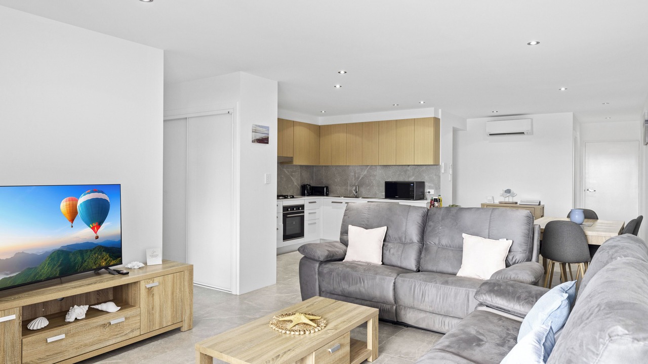 Photo of Livingroom in Sandstone Point
