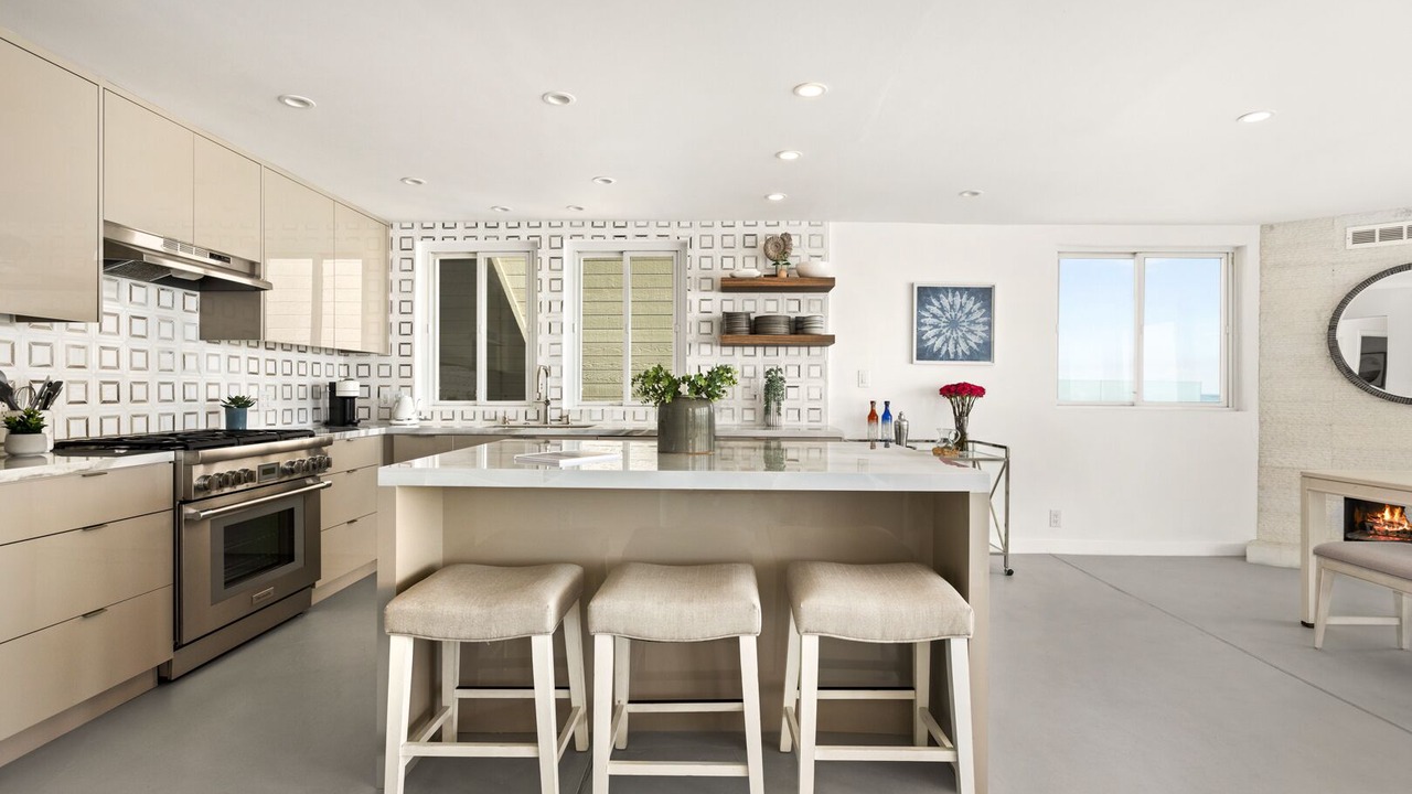 Photo of Kitchen in Central Malibu