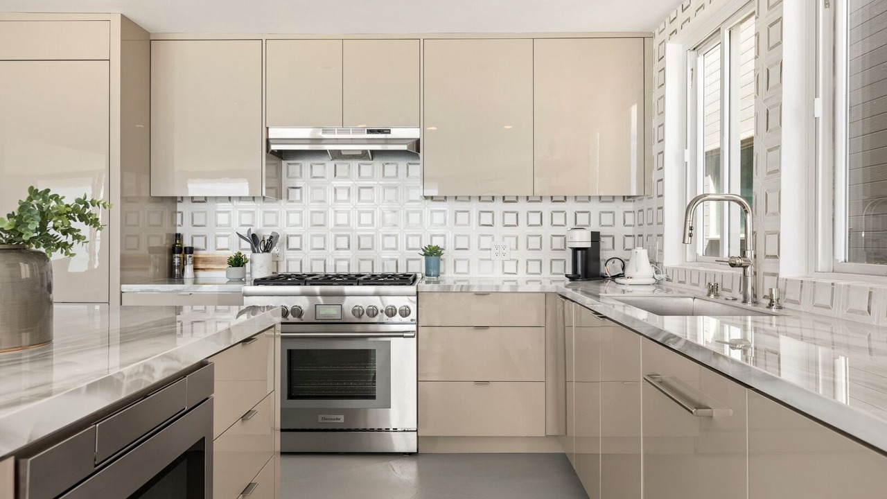 Photo of Kitchen in Central Malibu