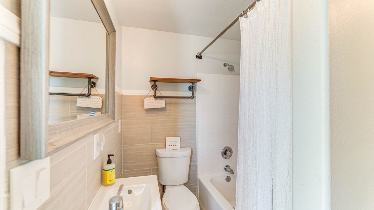 Photo of Bathroom in Landers