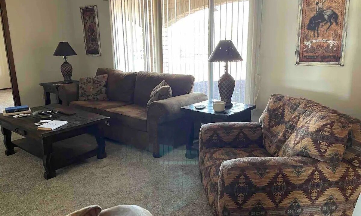 Photo of Livingroom in Wickenburg