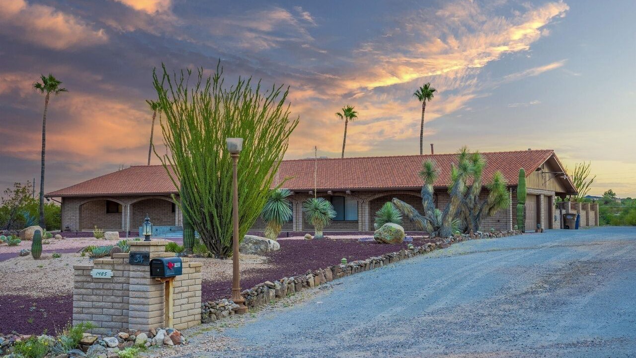 Photo of Bedroom in Wickenburg