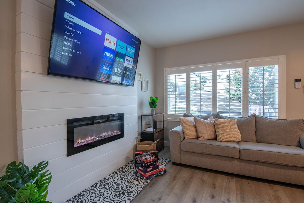 Photo of Livingroom in Golden Hill